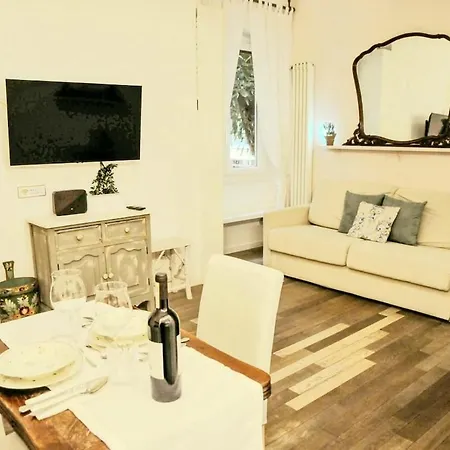 Lägenhet Melli's R-home *